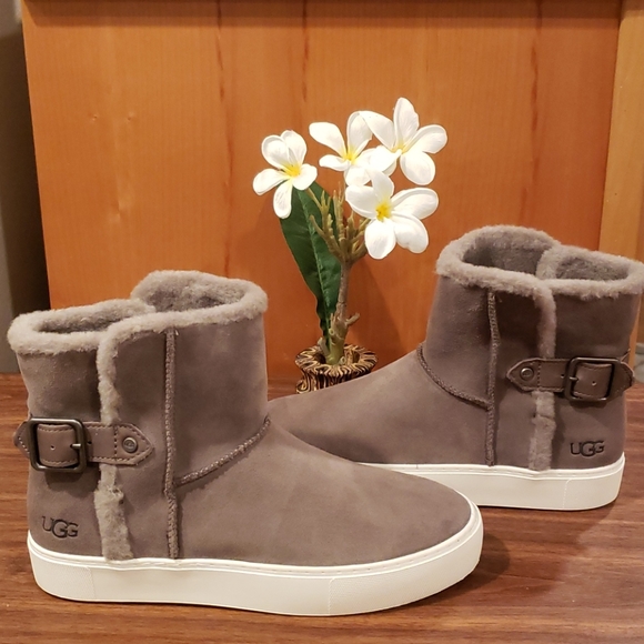 Ugg mole suede Clearance